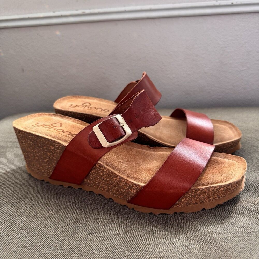 Yokono Sandals Women's 9.5 Cognac Brown Leather Big Buckle Strappy Wedge Spain